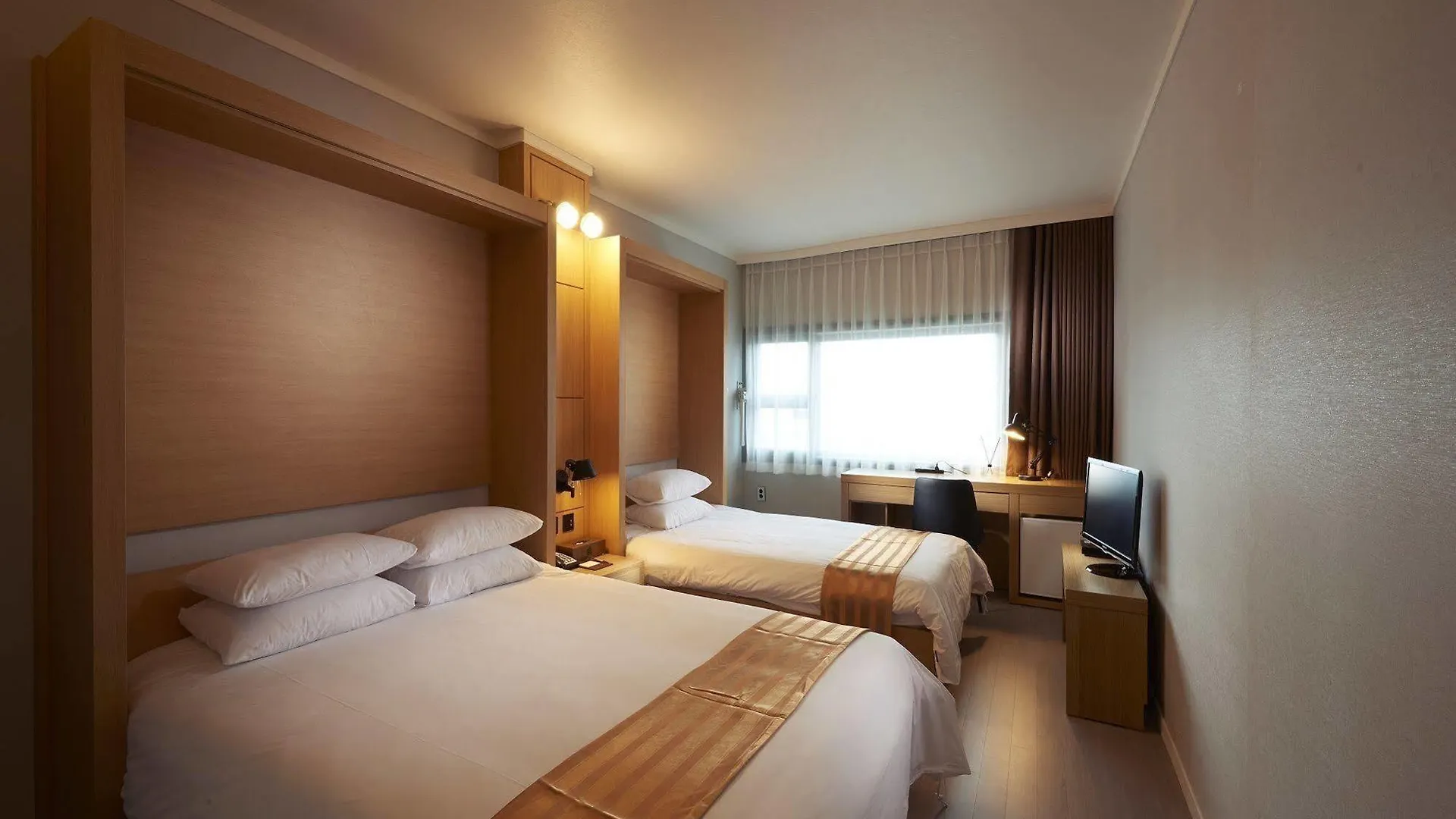 Benikea Hotel Marina Jeju 3*,  Güney Kore