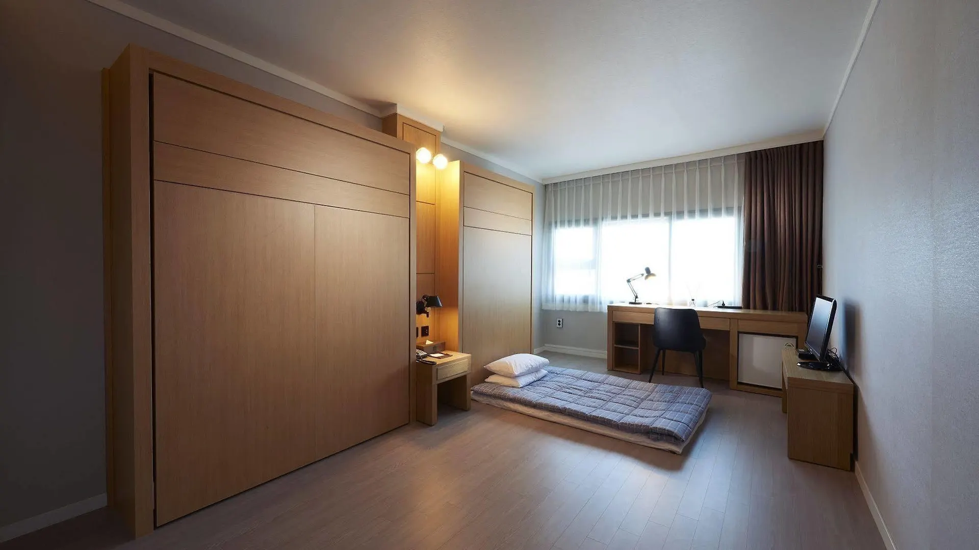 Benikea Hotel Marina Jeju